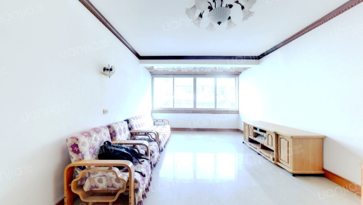 交警宿舍二手房实景图