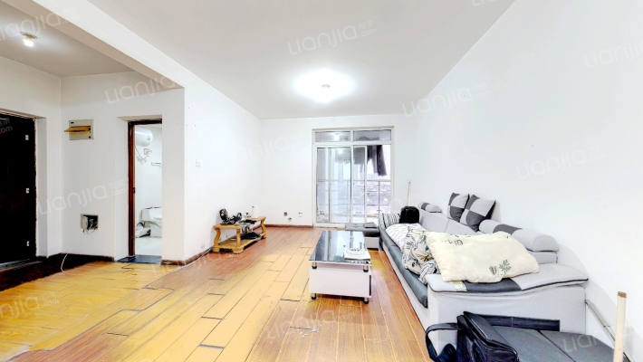 凌江苑二手房实景图