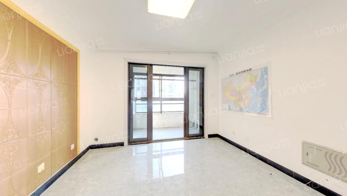 滴水湖馨苑四期二手房实景图