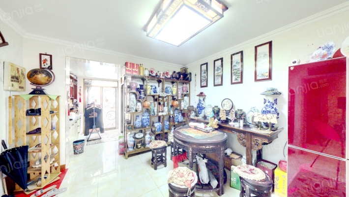 临湖社区二手房实景图