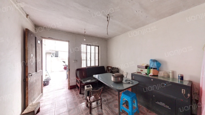 横溪镇上街村朱家岸二手房实景图