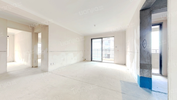 凤凰城凤鸣苑二手房实景图