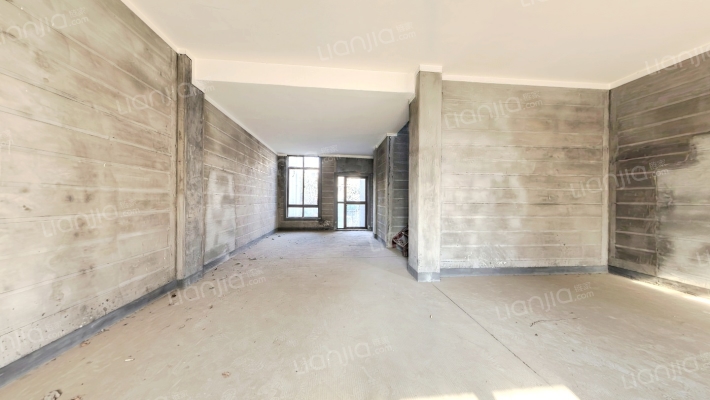 恒达盘龙湾竹苑二手房实景图