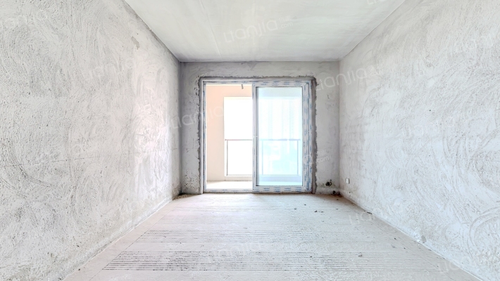 新鸥鹏拉菲公馆D区二手房实景图