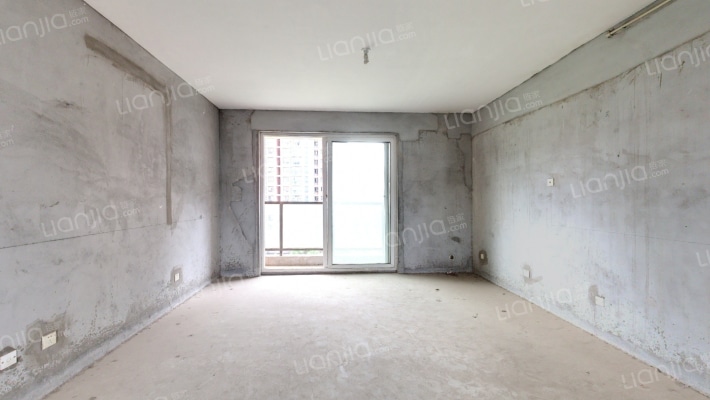 冠城大通蓝郡二手房实景图