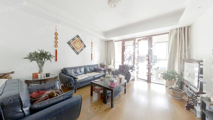 颐和湾花园二手房实景图