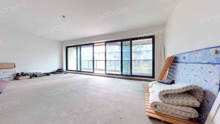 龙湖舜山府一期二手房实景图