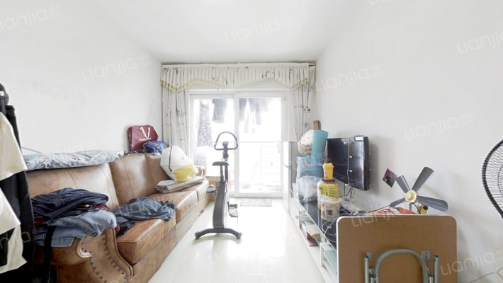 金众蓝钻风景二手房实景图