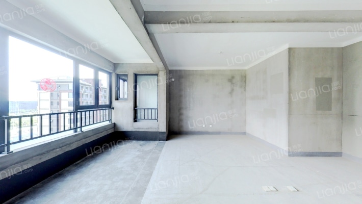 荣盛山湖樾二手房实景图