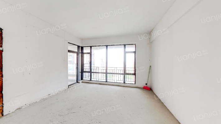 林海尚都二手房实景图