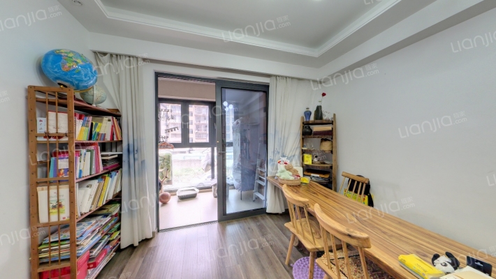 国贸凤凰原二手房实景图