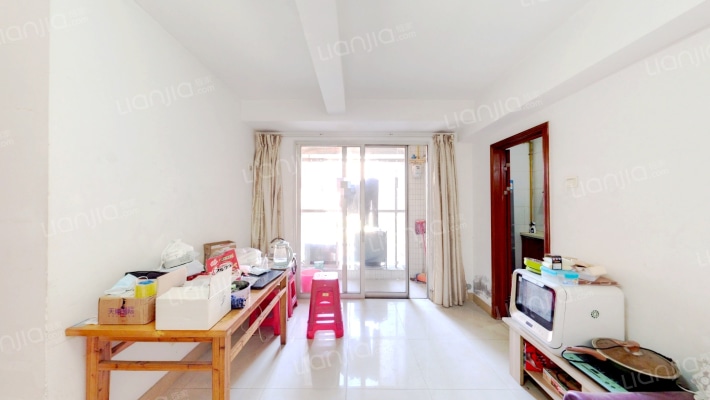 海岸广场二手房实景图