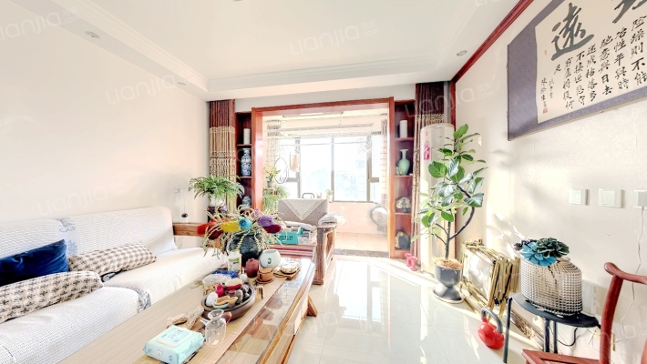 泰悦赫府二手房实景图