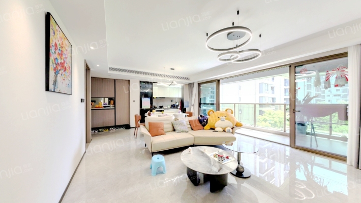 龙湖香港置地瑰雲里二手房实景图