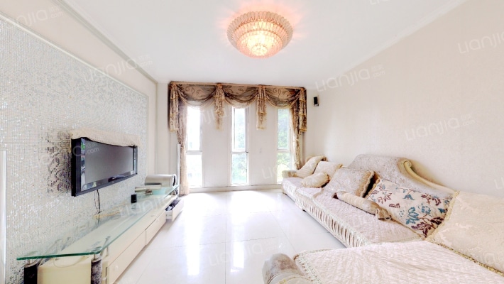 万科魅力之城二期二手房实景图