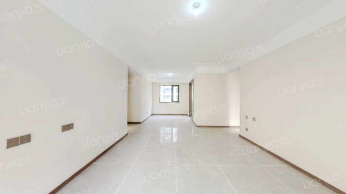 金湾宝龙城二手房实景图