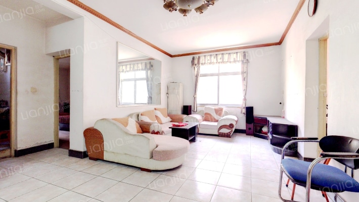 武铁四美苑二手房实景图