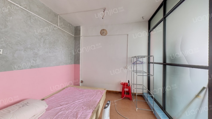 海港中心二手房实景图