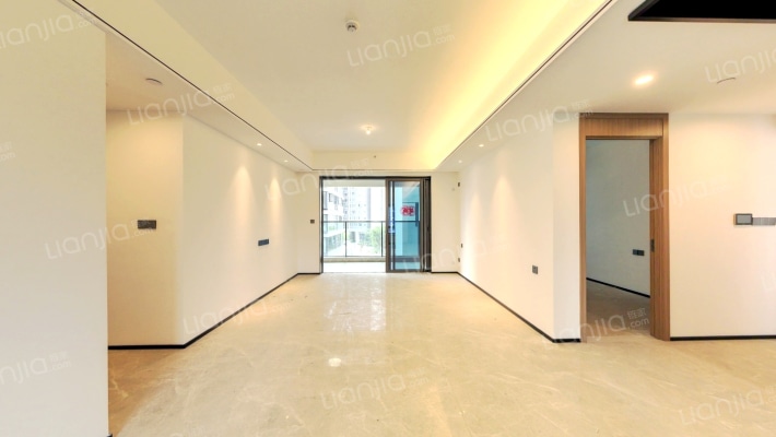 保利罗兰国际四期二手房实景图