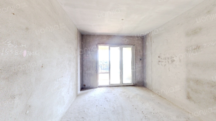 天麓尚层二手房实景图