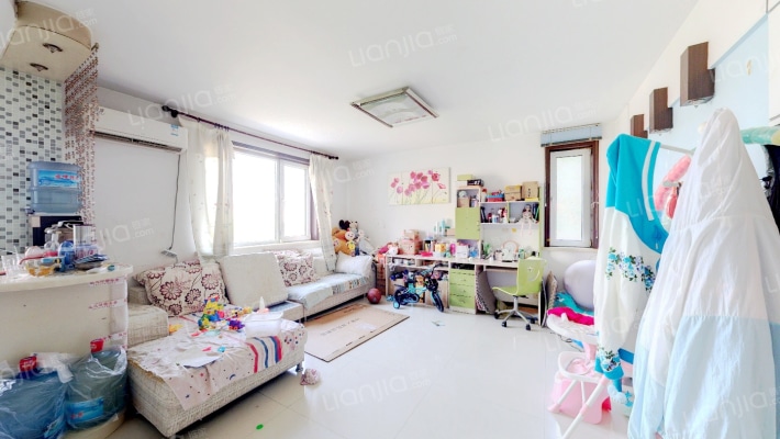 水岸蓝庭二手房实景图