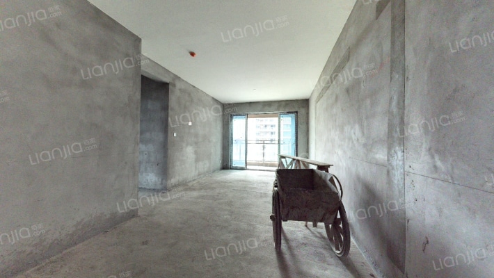 绿地公园里A组团二手房实景图