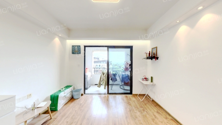 海晟颐翔湾二手房实景图