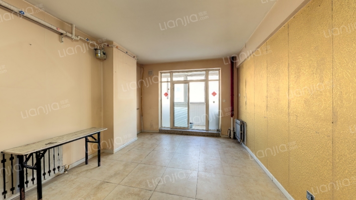 锦泉源B1区二手房实景图