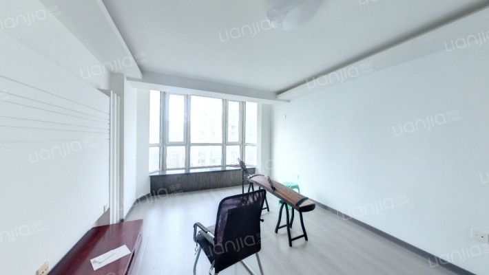 富腾国际二手房实景图