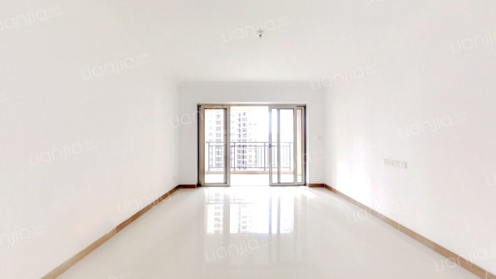 敏捷绿湖首府三期二手房实景图