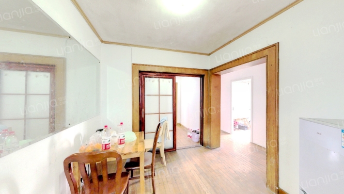 锦鸿公寓二手房实景图