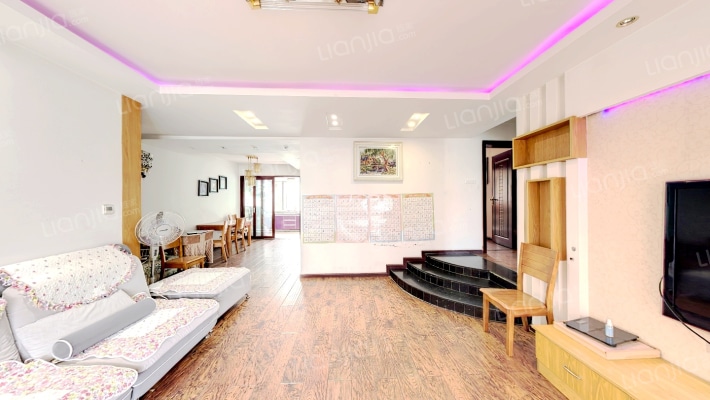 岭秀阳光二手房实景图