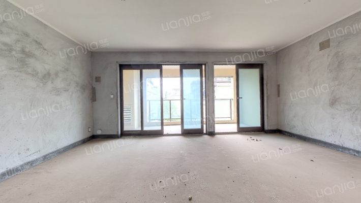 麓铭云麓里二手房实景图