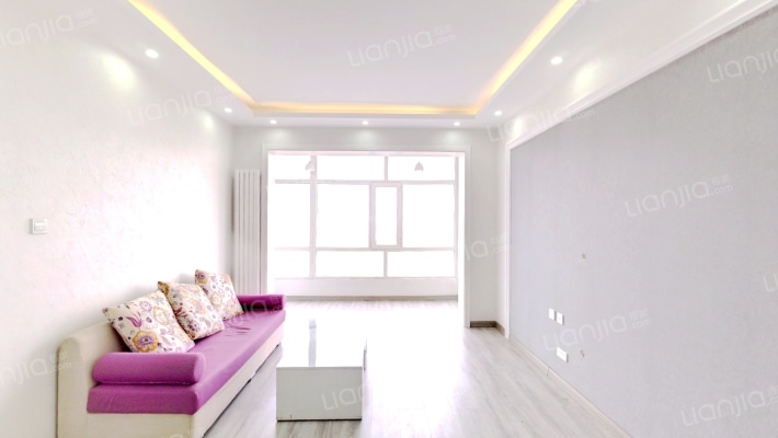 东方哥德堡二手房实景图