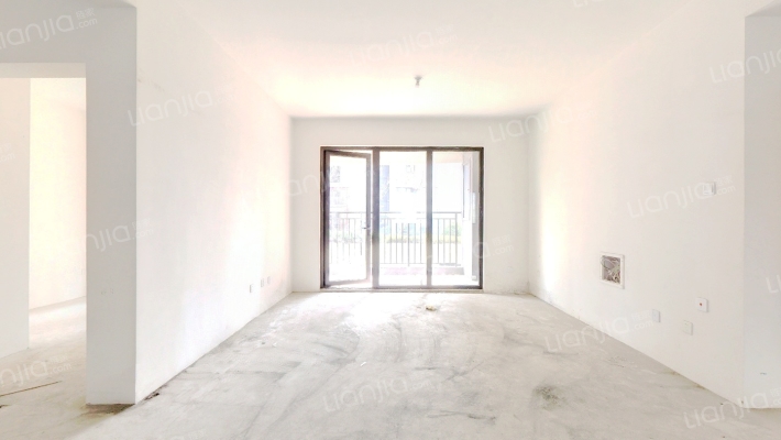 蔚蓝新观邸二手房实景图