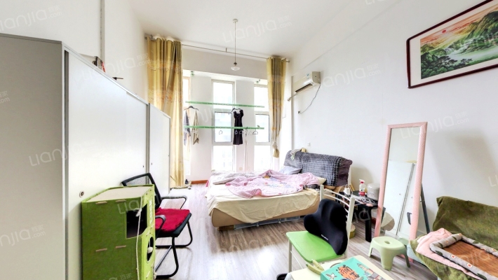 西山华庭二手房实景图