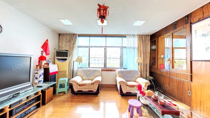 省边防武警宿舍二手房实景图