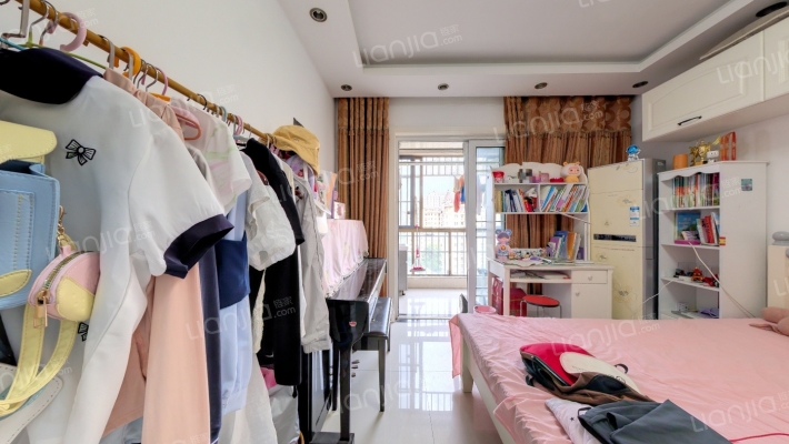 青山湾花园二手房实景图