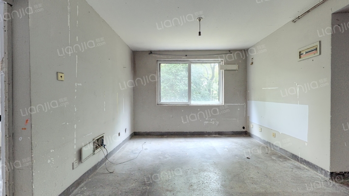 西郊景平苑二手房实景图