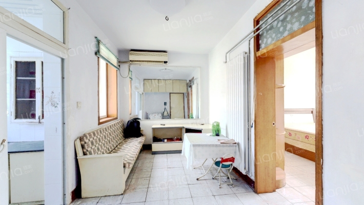 郑勘机家属院二手房实景图