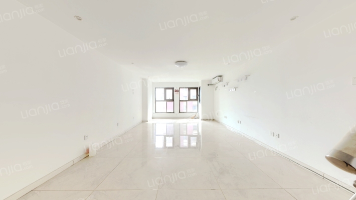 中央公园创客广场二手房实景图