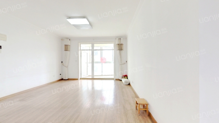 卡迪亚公馆二手房实景图