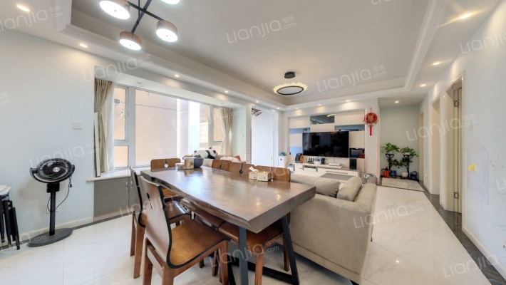 中海右岸二期二手房实景图