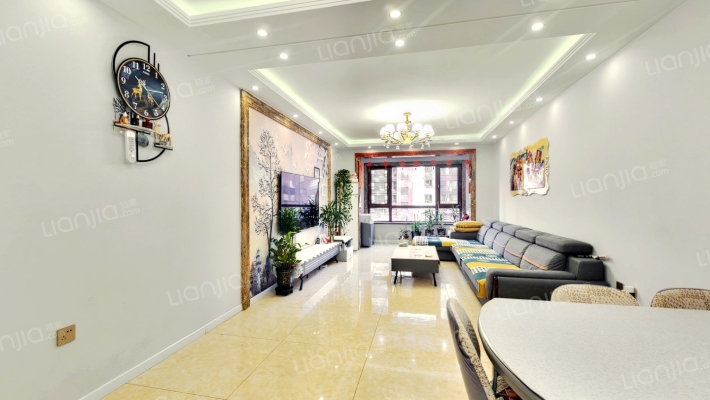 招商贝肯山二期二手房实景图