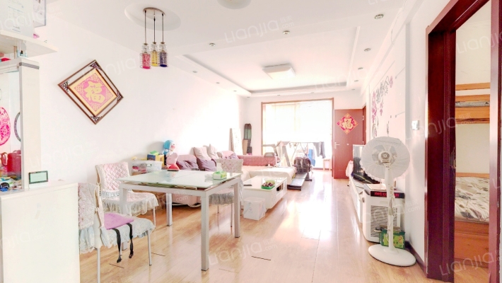 憬园河畔二手房实景图