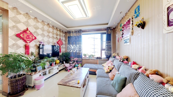 龙泰檀香苑二期二手房实景图