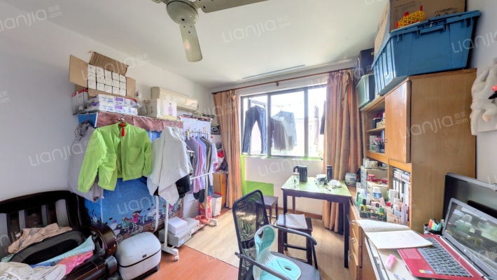 新闵小区二手房实景图