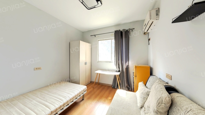 十八梯综合楼二手房实景图