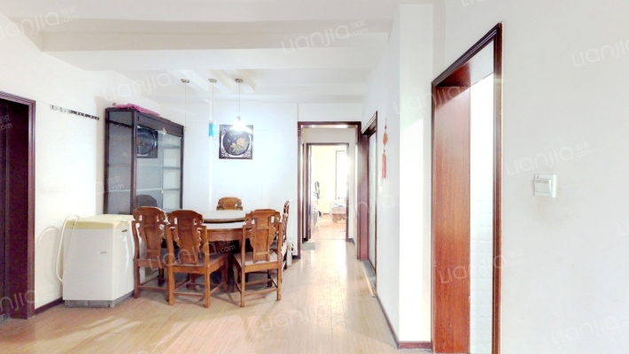 阳光假日二手房实景图