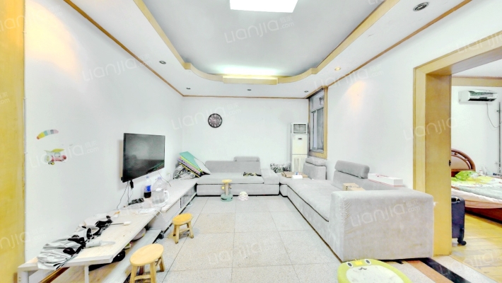 仁硚新村二手房实景图